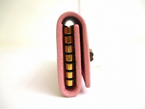 Pre-owned GUCCI Calfskin Small Leather Goods Pink Grain Leather Interlocking GG Natural Bamboo Clasp Key Case
