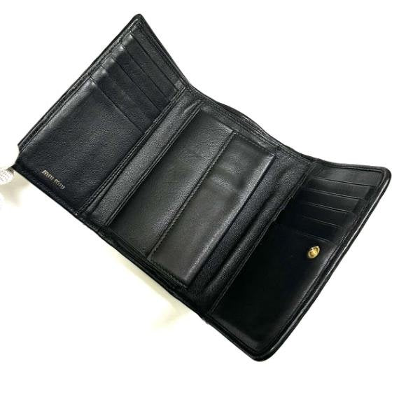 Black Matelasse Quilted Tri Fold Short Flap Wallet