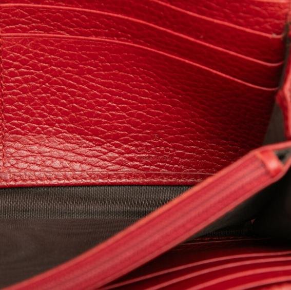 Pre-owned GUCCI Calfskin Small Leather Goods Red Grain Leather Interlocking GG Long Flap Wallet
