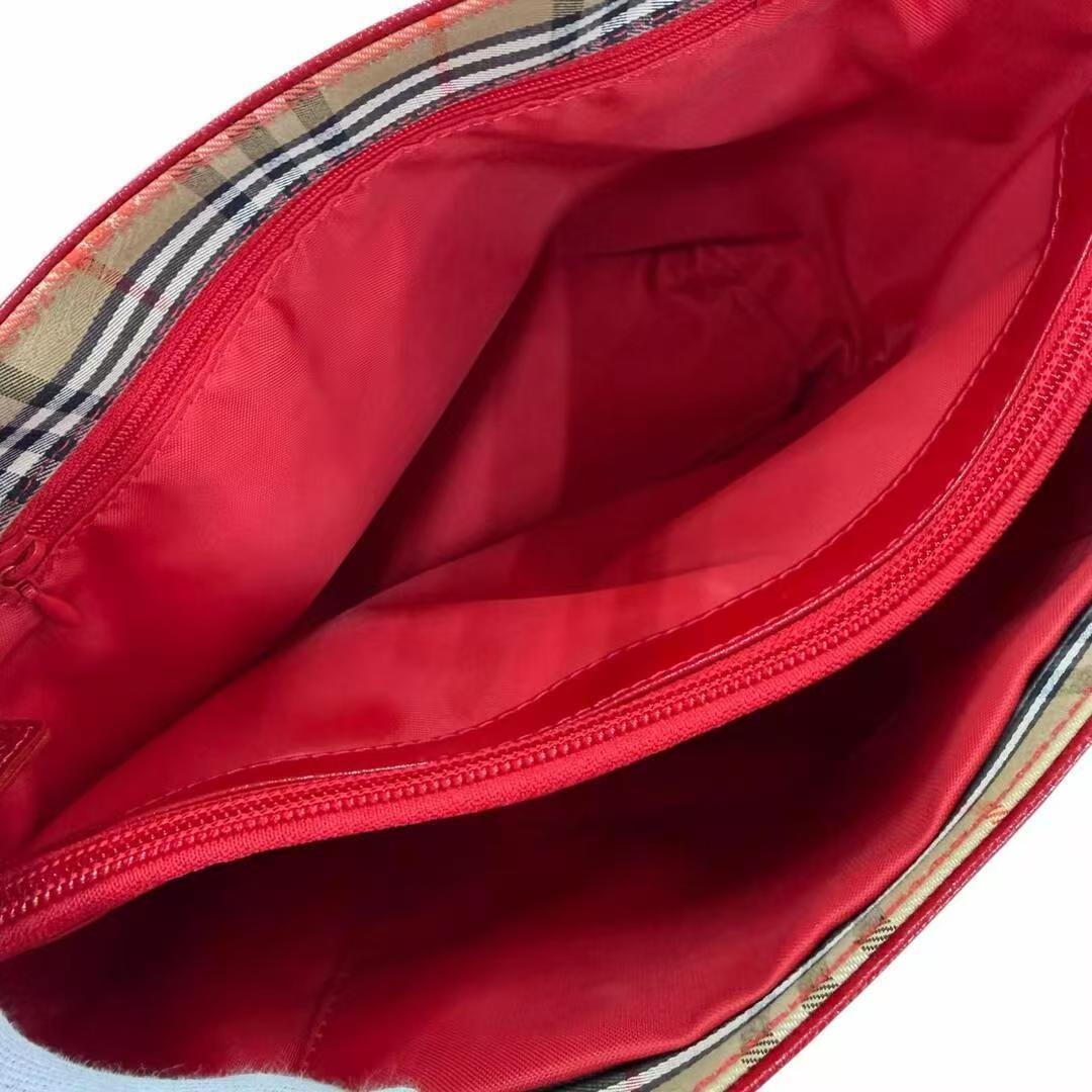 BURBERRY