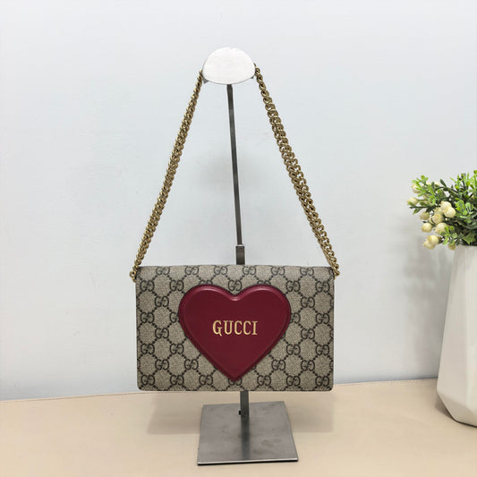 GUCCI