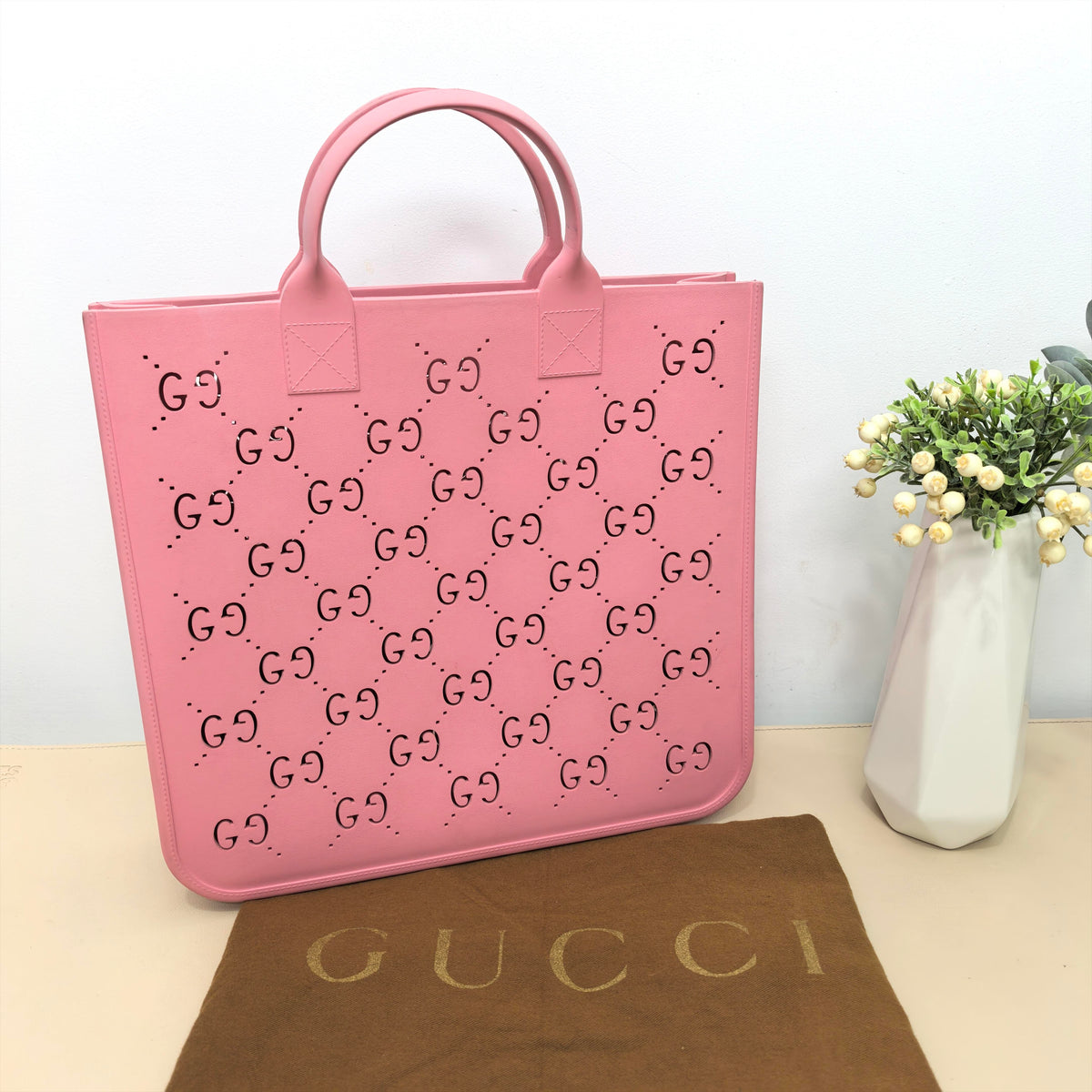 GUCCI